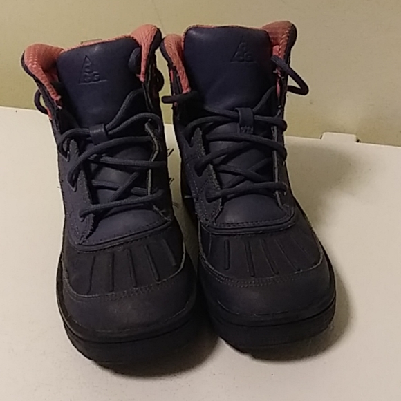 Shoes - Picture 2 of 3